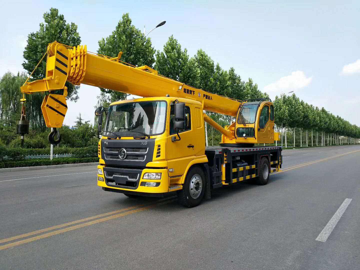 张家口市起重吊车租赁哪个好