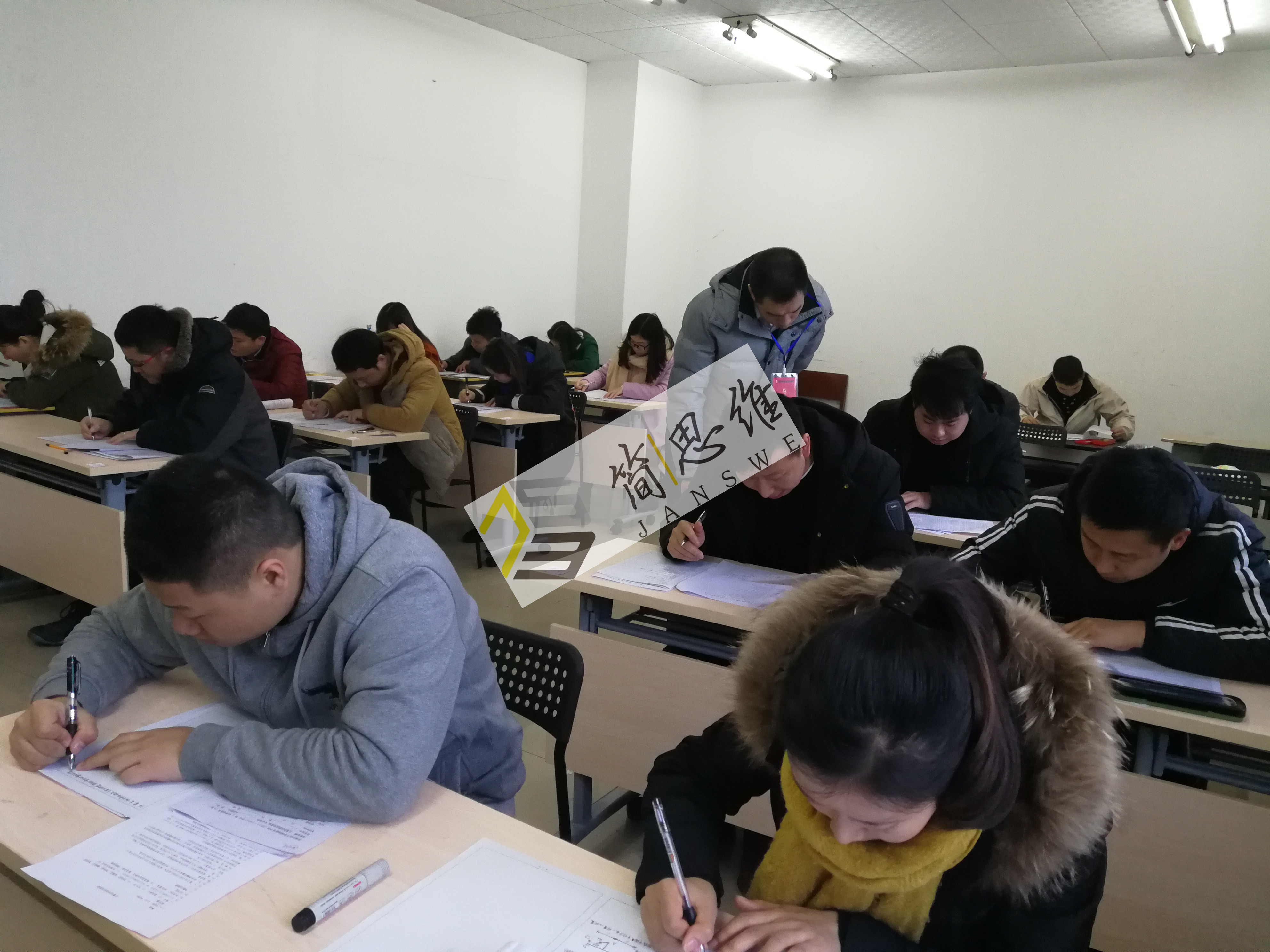 哪家可靠自学考试网站费用情况