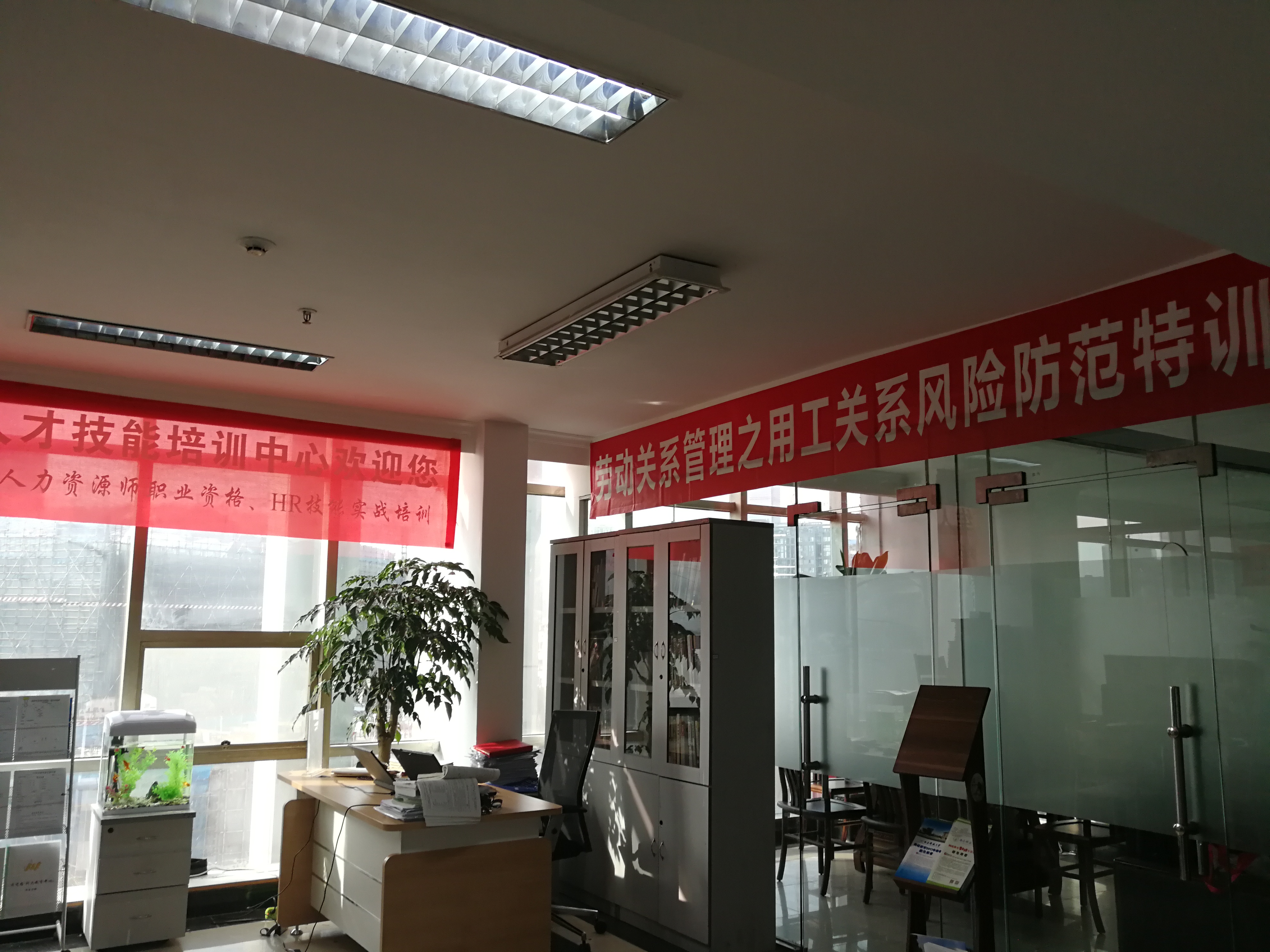 哪家可靠自学考试网站费用情况
