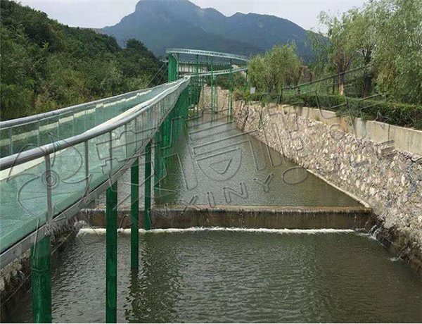 空中玻璃漂流设计求推荐