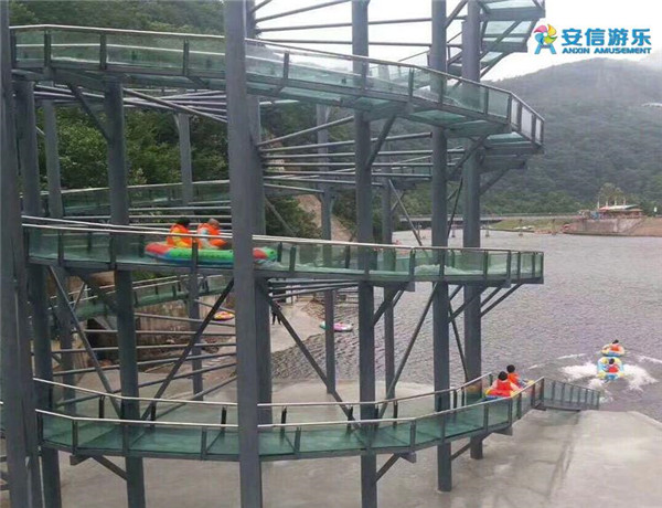 有名气的大型高空玻璃漂流