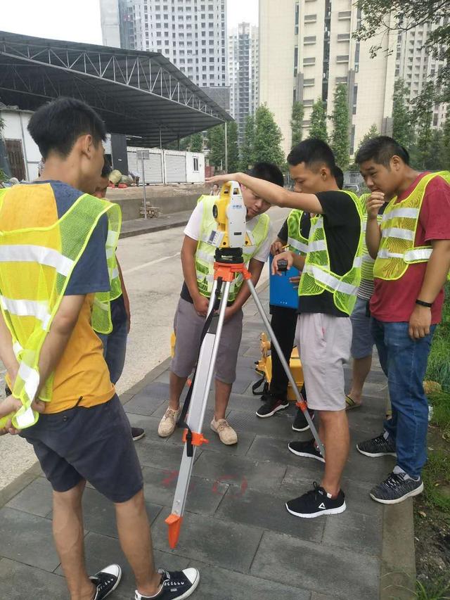 淮安施工升降机安装拆卸工证详细报名考取条件以及报名地址pz